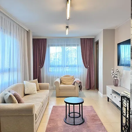 Elegance28 - Stylish Mountain Retreat In By Flat Mаnager Apartment