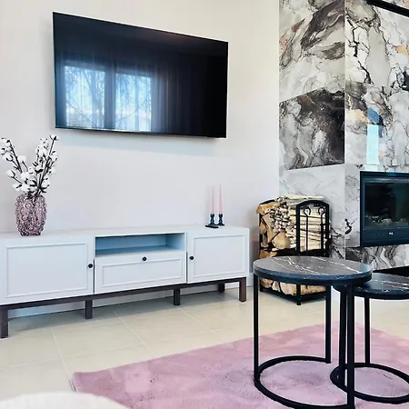 Elegance28 - Stylish Mountain Retreat In By Flat Mаnager Апартамент *