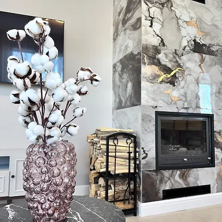 Apartment Elegance28 - Stylish Mountain Retreat In By Flat Mаnager