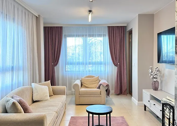 Elegance28 - Stylish Mountain Retreat In By Flat Mаnager 아파트