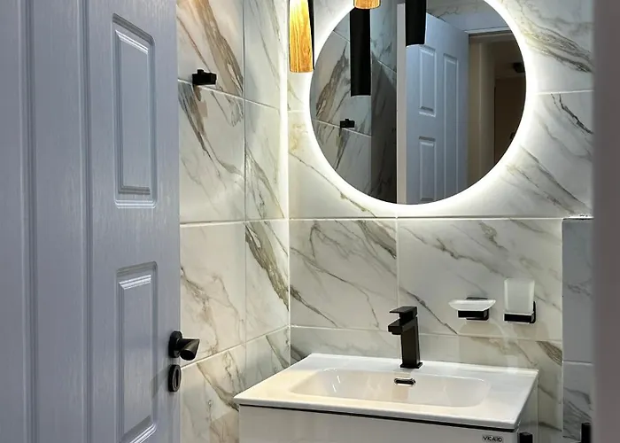 Elegance28 - Stylish Mountain Retreat In By Flat Mаnager 아파트