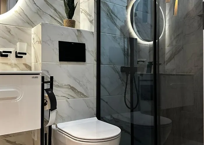 아파트 Elegance28 - Stylish Mountain Retreat In By Flat Mаnager 반스코