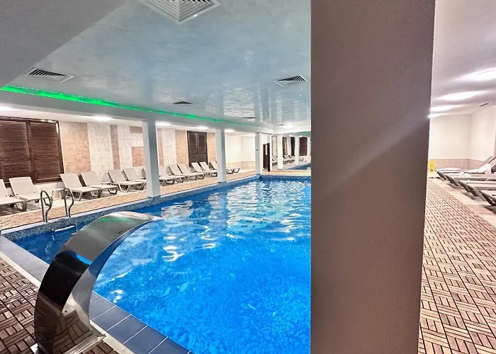 아파트 Elegance28 - Stylish Mountain Retreat In By Flat Mаnager 반스코